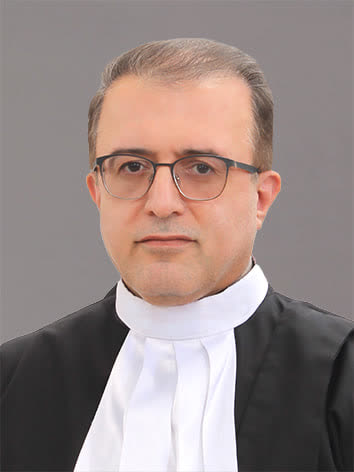 دکتر جواد اعظم صادقی - وکیل پایه یک دادگستری