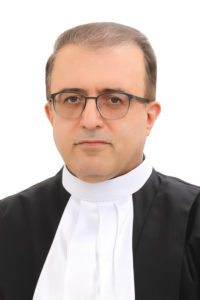 دکتر جواد اعظم صادقی - وکیل پایه یک دادگستری